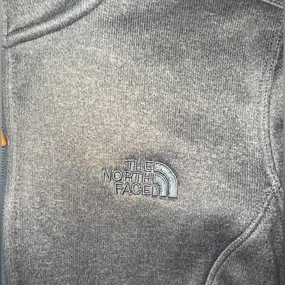 The North Face Pale Blue Full-Zip Fleece Jacket - Picture 3 of 11